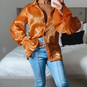 BELL SLEEVE SILKY BLOUSE